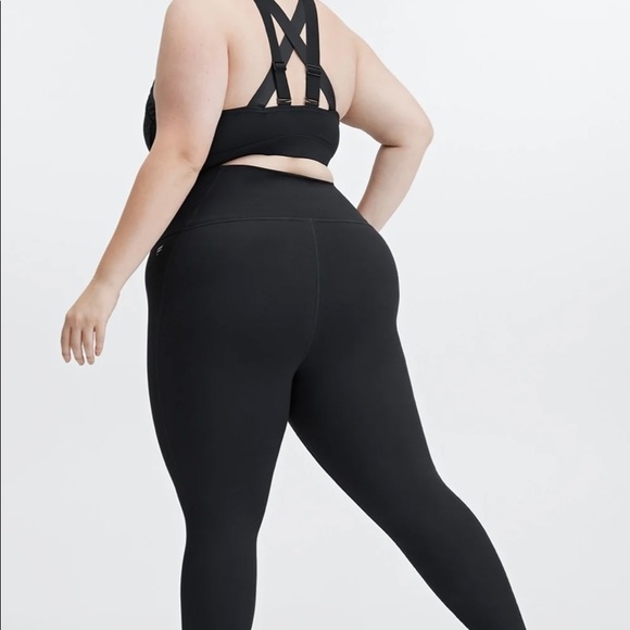 Fabletics Sports Bra - Picture 6 of 9